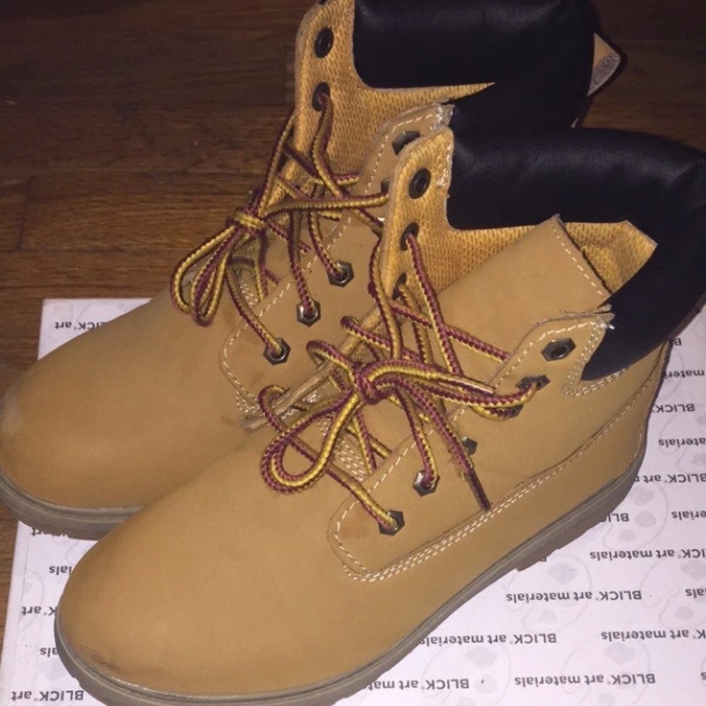 Men’s Ozark boots sz. 8